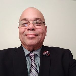 Meet your Posher, Gregory